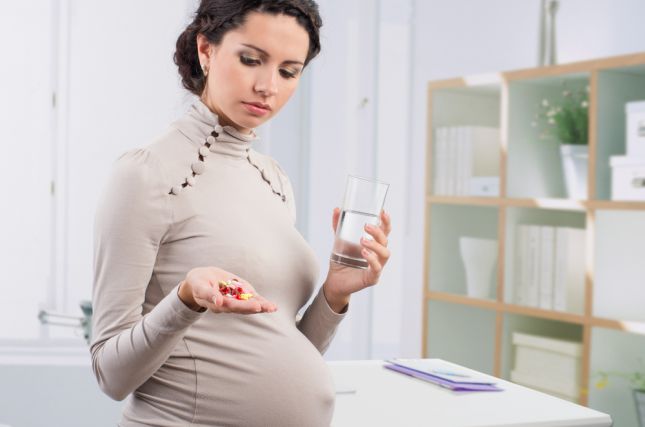 تناول أدوية الحموضة أثناء الحمل يضر بالجنين