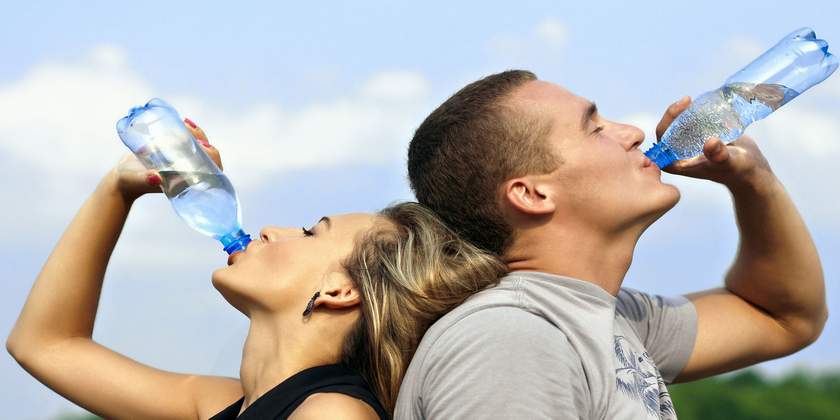 علاقة شرب الماء عقب العلاقة الزوجية بحدوث الحمل