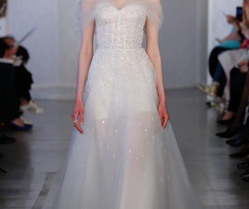 فستان زفاف اوسكار دي لارنتا