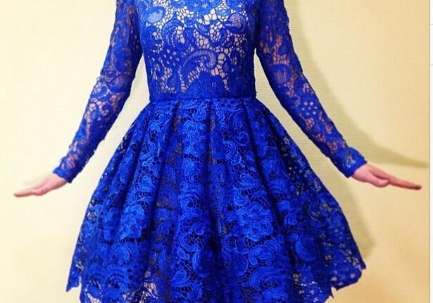 فستان أزرق تل