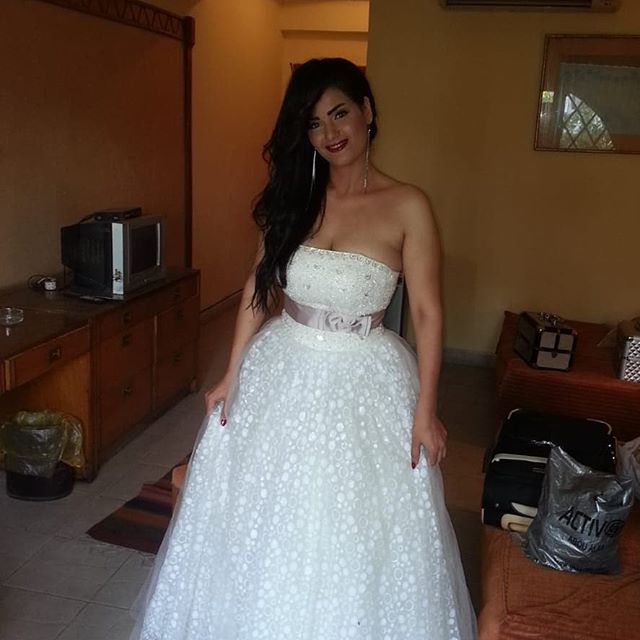 سما المصري بفستان زفاف