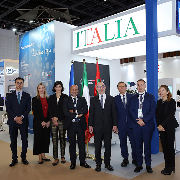 63% معدل النمو التجاري بين الإمارات وإيطاليا في قطاع الأجهزة الطبية والمنتجات الصيدلانية