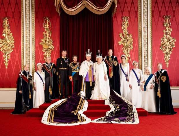 تقاليد العائلة المالكة في تتويج الملك تشارلز الثالث بعد رحيل الملكة الأم