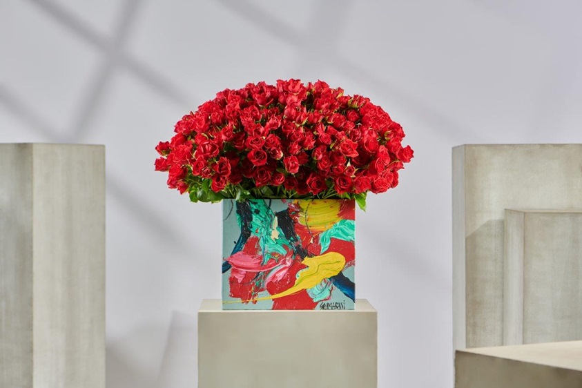The Flower Society  ومروان سحمراني يطلقان صندوقا محدود الإصدار مزين بالأزهار
