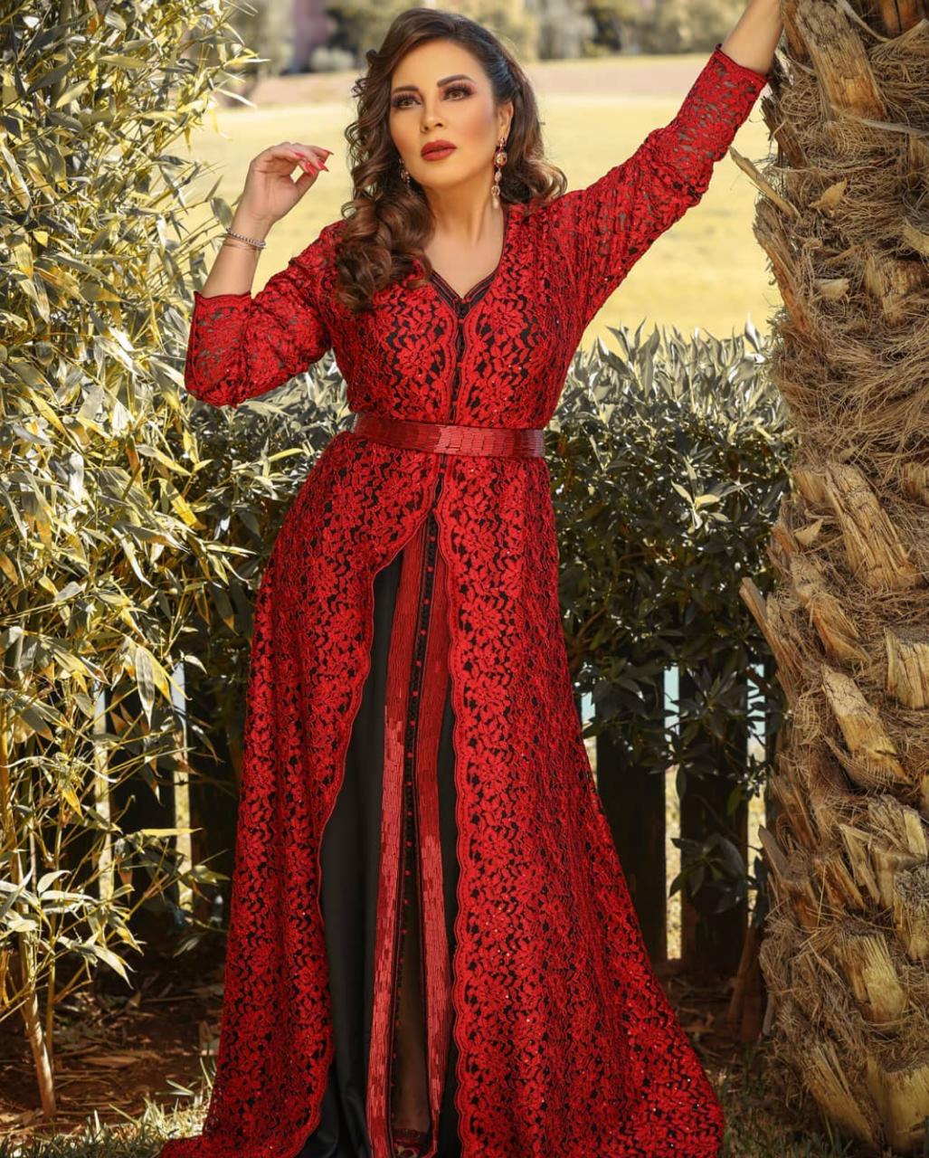 قفاطين مغربية باللون الاحمر للعرايس من وحي وإطلالة النجوم