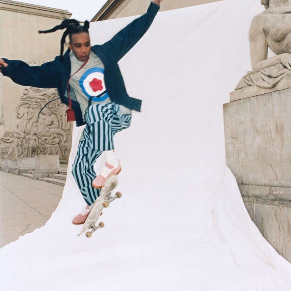 "KENZO-DOME"  الإصدار الأول من سلسلة الأحذية الرياضية الجديدة