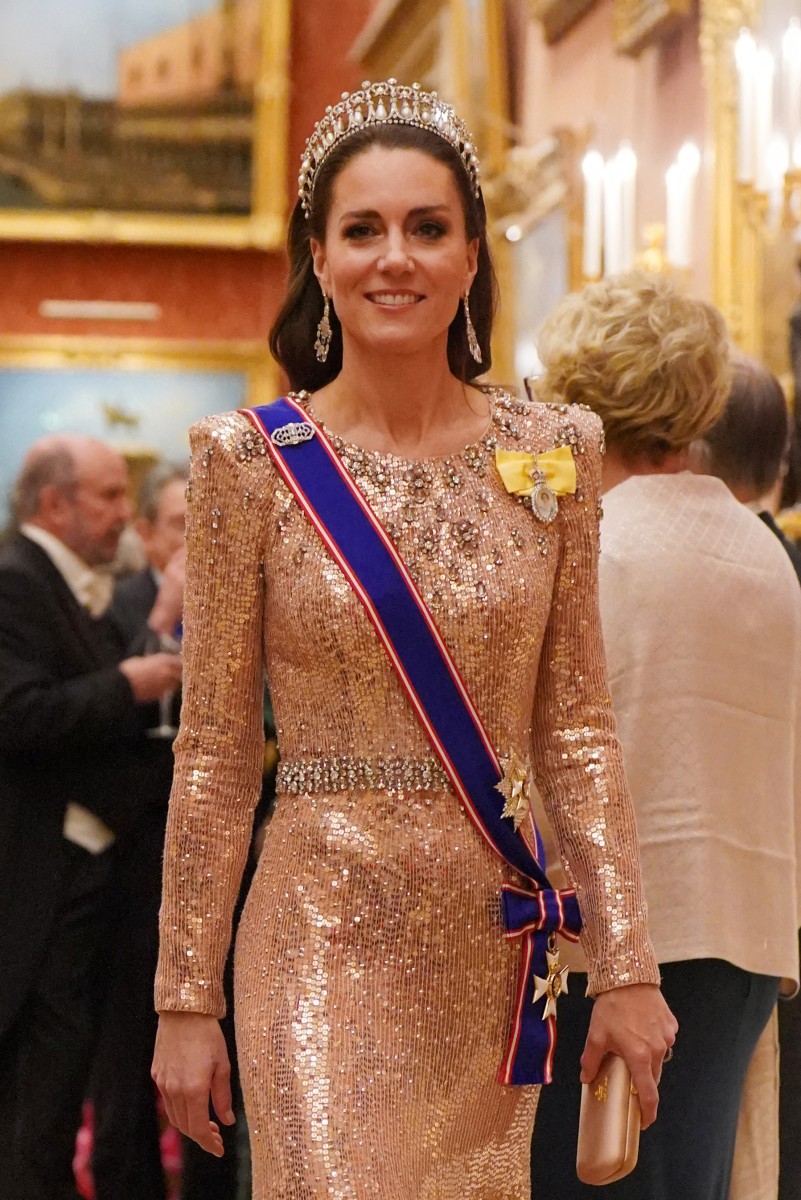 سوار كيت ميدلتون وسر تشابه مجوهراتها مع مجوهرات الأميرة ديانا