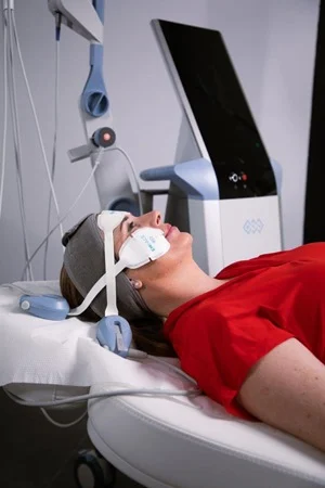 عيادة 23MD تستحضر علاج EMFACE المتطوّر إلى دبي