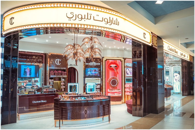 شارلوت تلبوري تفتتح متاجر جديدة لها في المملكة العربية السعودية