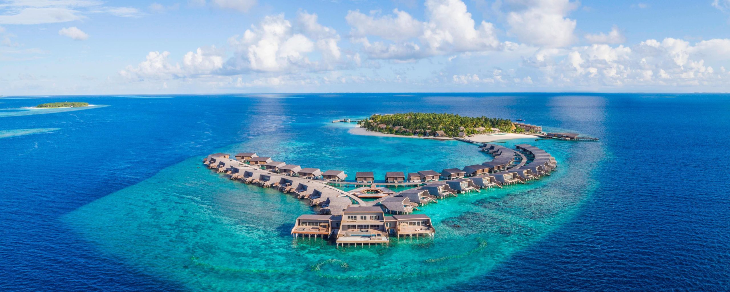 موسم الأعياد يعود إلى منتجع سانت ريجيس فومولي جزر المالديف مع فعاليات مذهلة وبرنامج متميّز