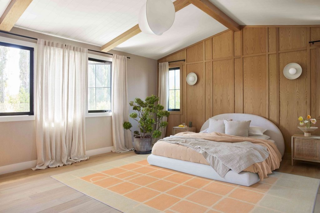 غرفة نوم Peach Fuzz house