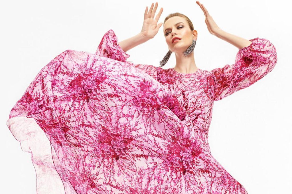 فساتين مطبعة بالزهور:6