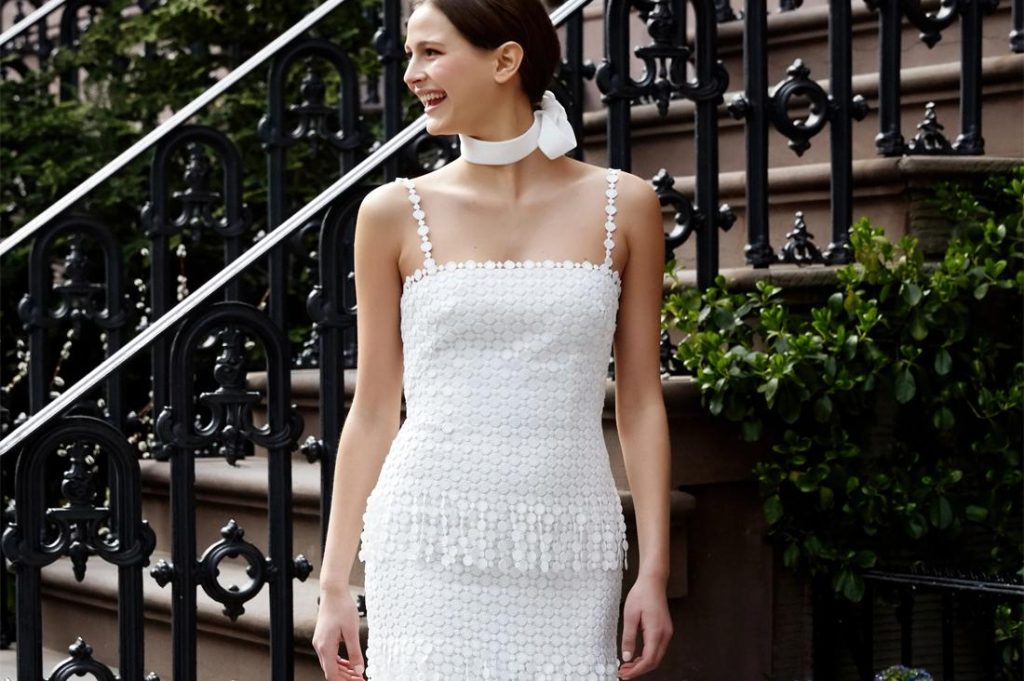 فساتين مزينة بالأهداب:2