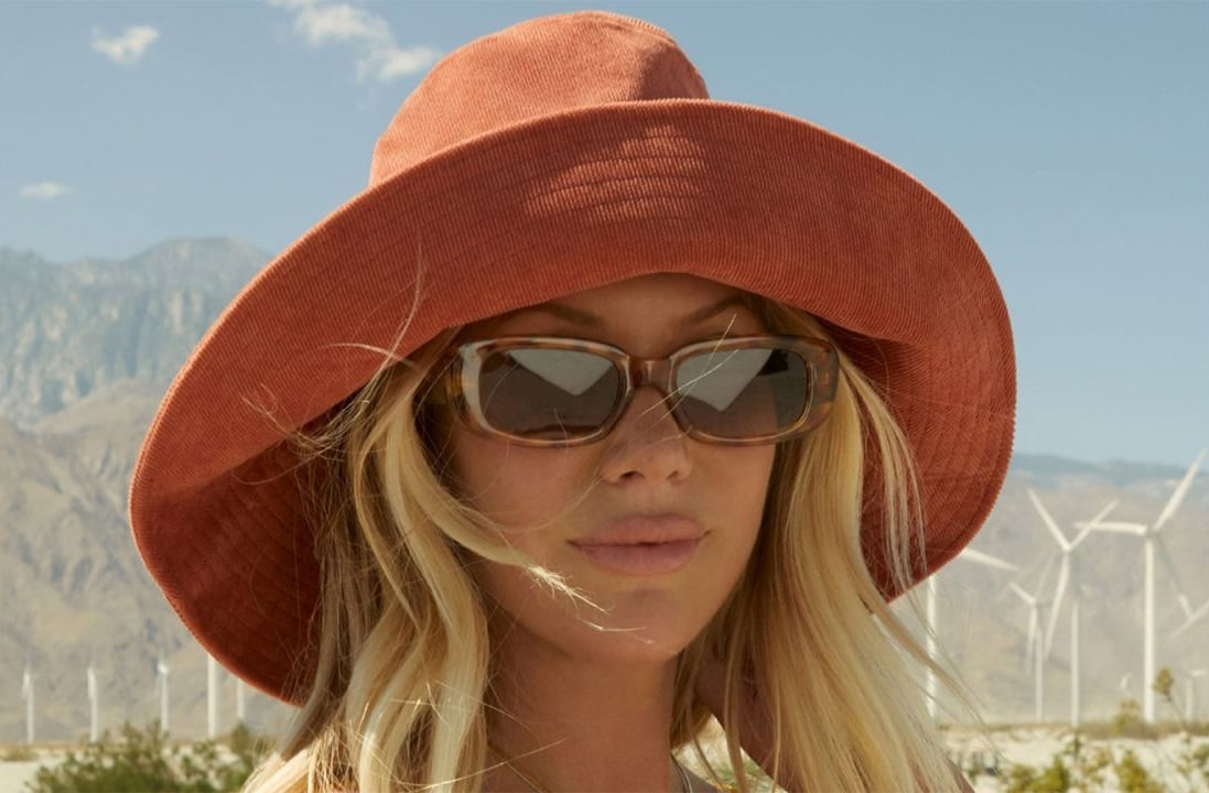 sun-hats-salty-blonde-hat العناية بالبشرة في الصيف