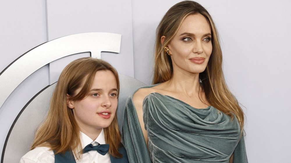خلال حضورهما حفل جوائز «Tony Awards» أنجلينا جولي وابنتها تخطفان الأضواء.