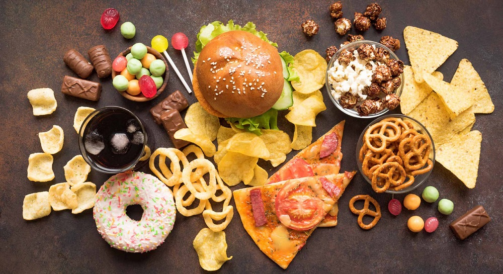 أطعمة تسبب الكوليسترول