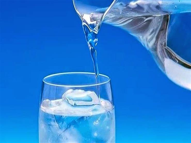 هل يعد شرب الماء البارد مضراً للجسم ؟