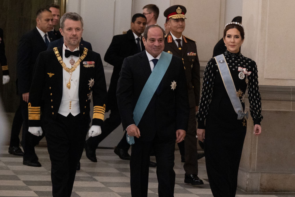 الملكة ماري 50 عاما تزداد شبابا