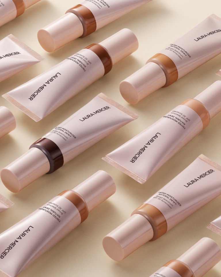 مرطّب البشرة الملوّن Tinted Moisturizer Natural Dewy SPF 30