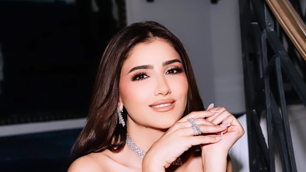 أساليب متنوعة تعتمدها النجمات العربيات في «مهرجان كان»