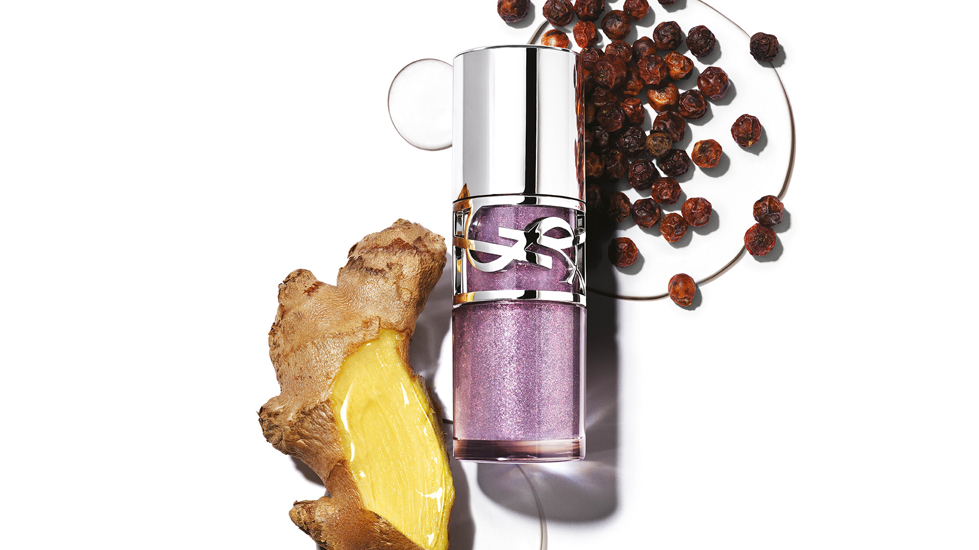 إيف سان لوران بيوتي تكشف عن زيت الشفاه الملمّع لافشاين