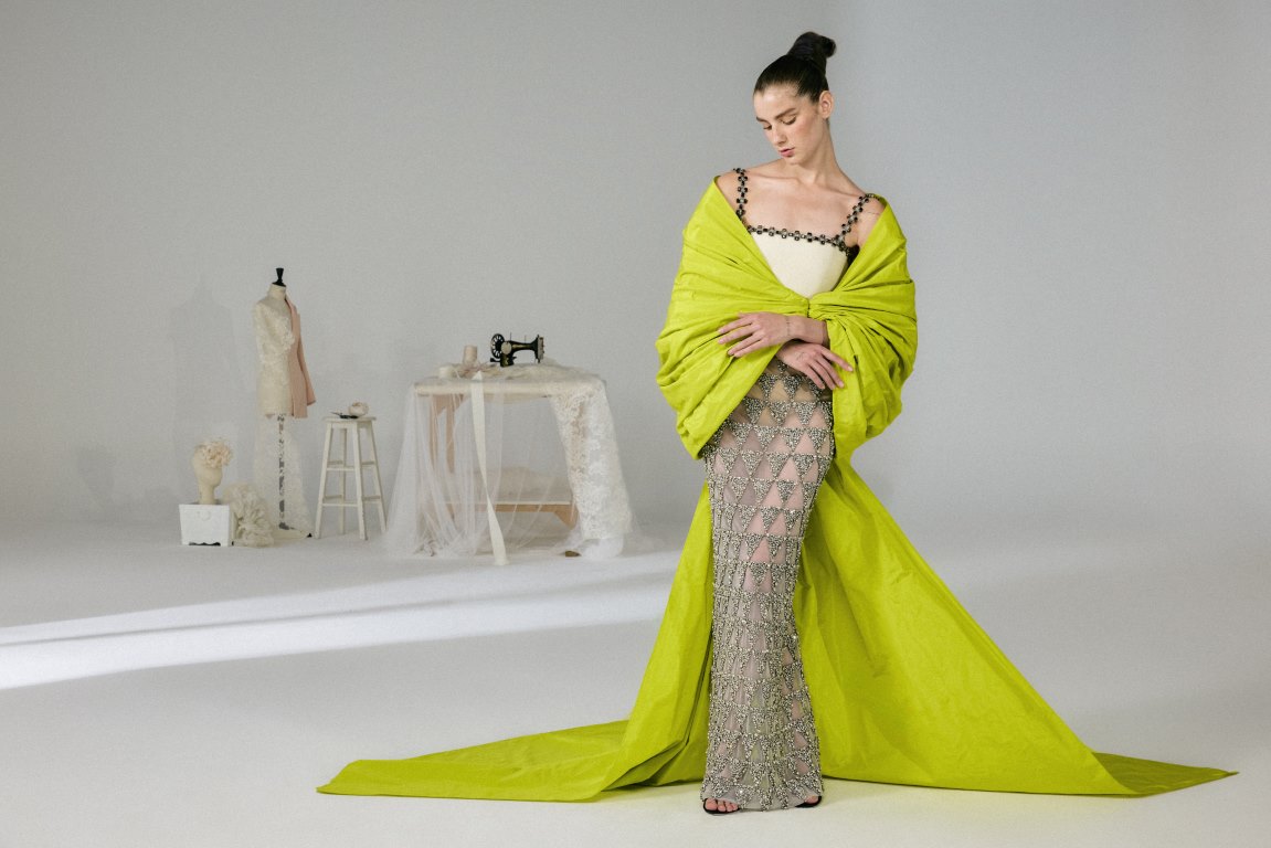 AZZI & OSTA تطلق تشكيلتها من الأزياء الراقية بعنوان TIME IN BLOOM