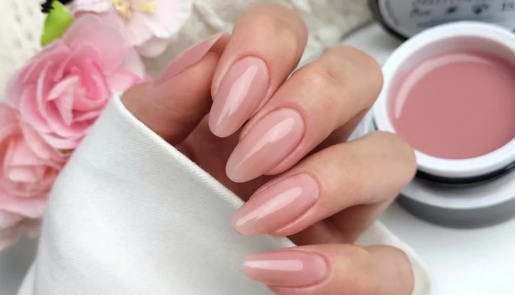 طلاء الأظافر الهلامي