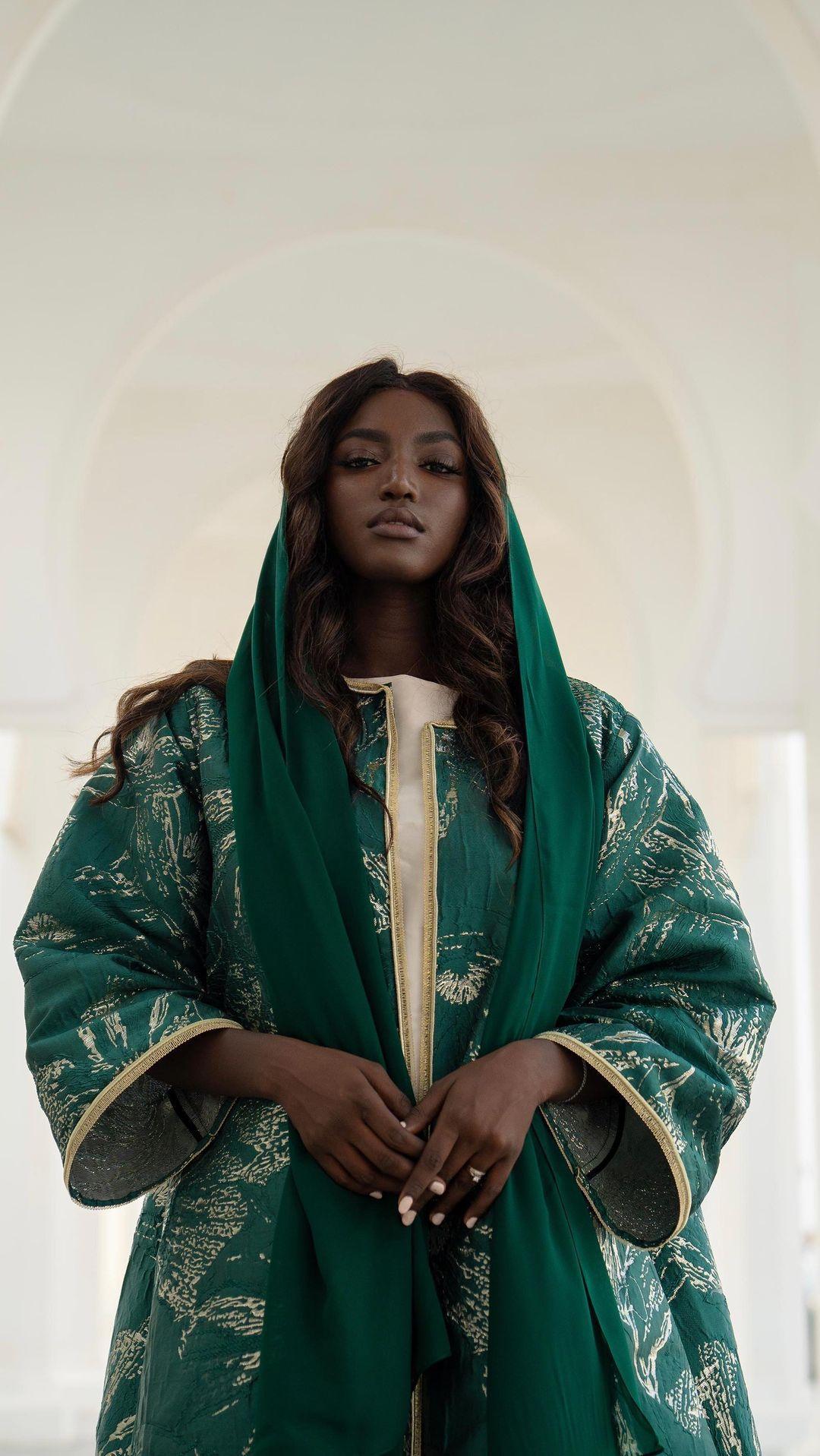 سعوديات يتألقن في اليوم الوطني بإطلالات خيالية