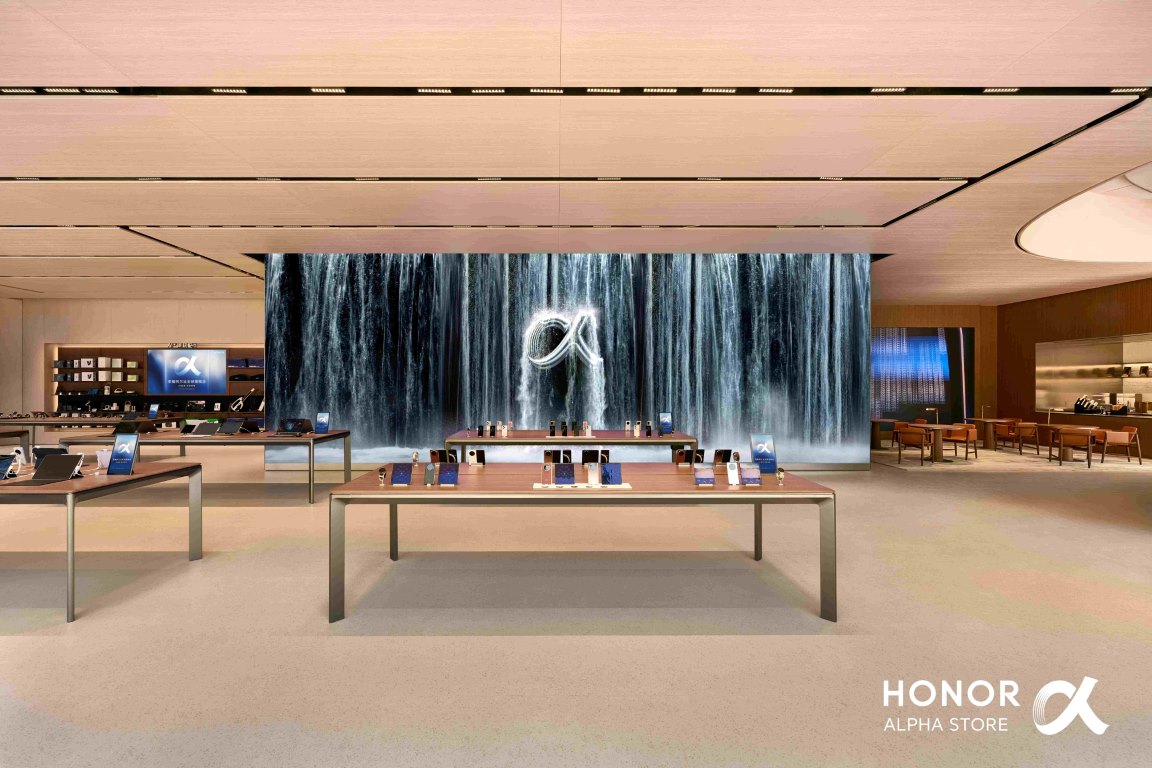 عصر 'ALPHA' يبدأ الآن: HONOR تفتتح متجرها المرجع لجيل جديد من أجهزة الذكاء الاصطناعي