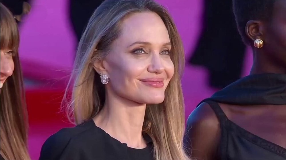 كيف ظهرت أنجلينا جولي في مهرجان روما السينمائي