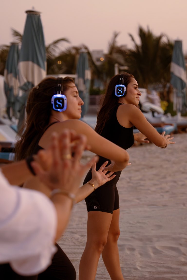 جميرا ترتقي بالرفاهية: تعاون استثنائي مع "سانكتوم" يفتح أبواب تجارب التأمل والحركة الفريدة