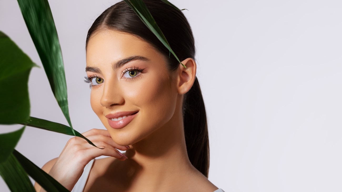 فوائد تجعل مستحضرات التجميل العضوية الخيار الأفضل لبشرتكِ