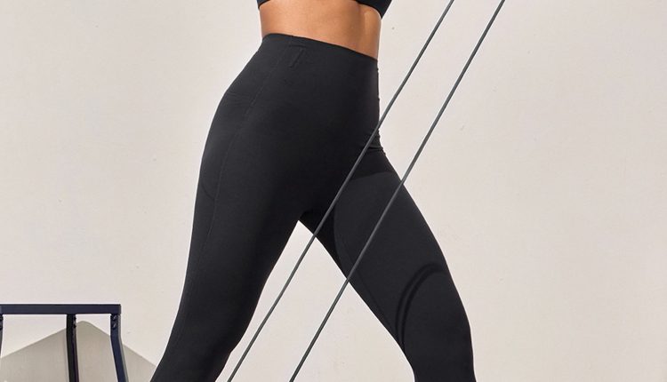 شاهدي مجموعة شي إن الرياضية إلى الكاجوال