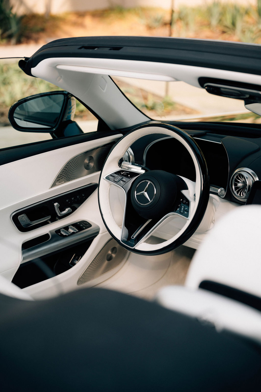 مرسيدس-مايباخ SL 680 Monogram Series مفهوم جديد للفخامة