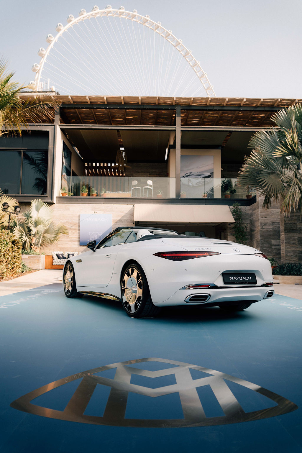 مرسيدس-مايباخ SL 680 Monogram Series مفهوم جديد للفخامة