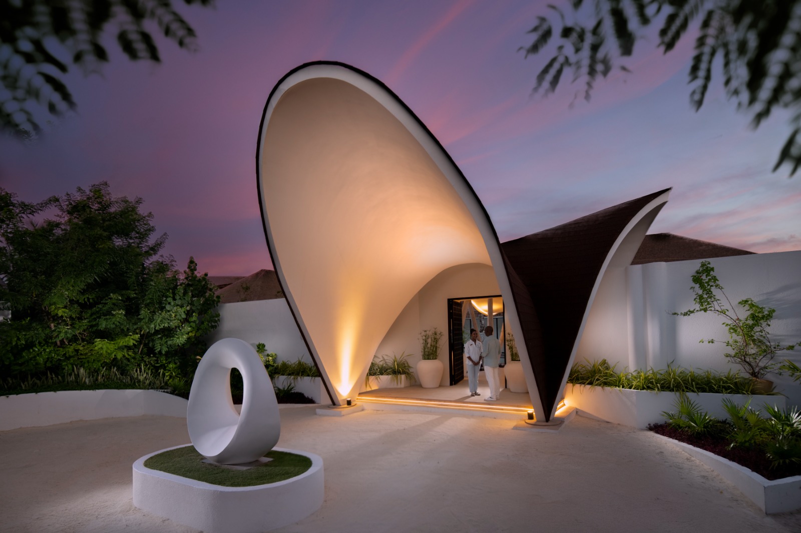 "هيلتون المالديف أمينجيري" يكشف عن "ذا ريزيدنس" الوجهة فائقة الخصوصية للعائلات والمجموعات