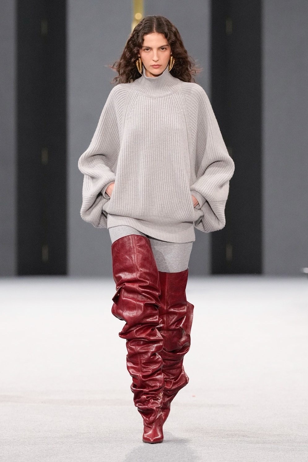 أحذية «Slouchy» تعود بقوة خصوصا في هذا الشتاء