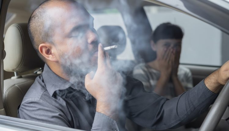 المرأة الحامل والزوج المدخن