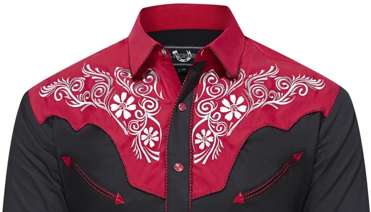 أزياء الرجال المطرزة