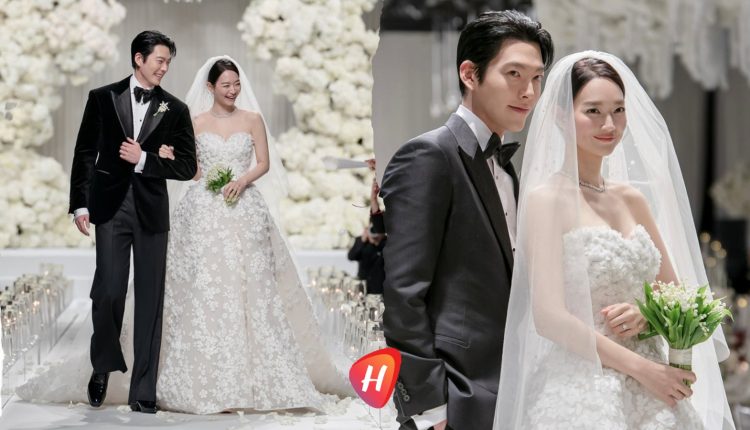 الكورية شين مين آه تحتفل بزفافها بفستان إيلي صعب