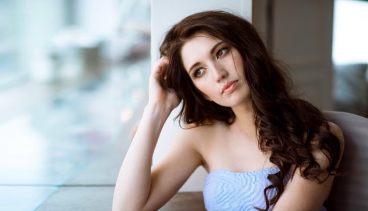 امرأة لا تفكر بالارتباط