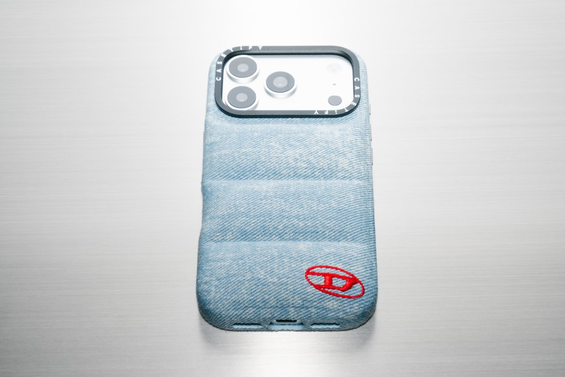 DIESEL و CASETiFYتطلقان تشكيلتهما الجديدة من الإكسسوارات الرقمية