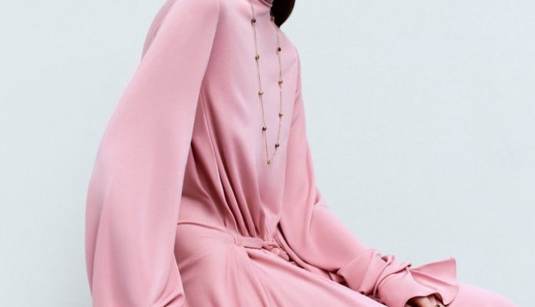 LOEWE تطلق تشكيلة حصرية احتفاءً بشهر رمضان الكريم