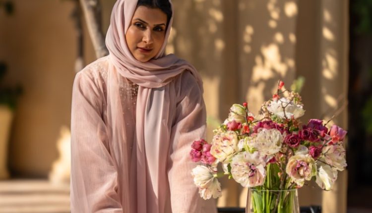 كريستوفل والمصممة الإماراتية هجر التنيجي تضيئان طقوس شهر رمضان المبارك