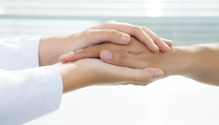 التعامل بلطف