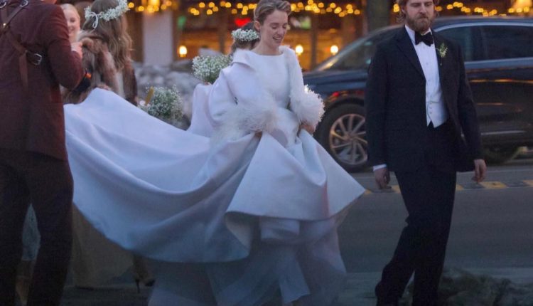 حفل زفاف مايا هوك