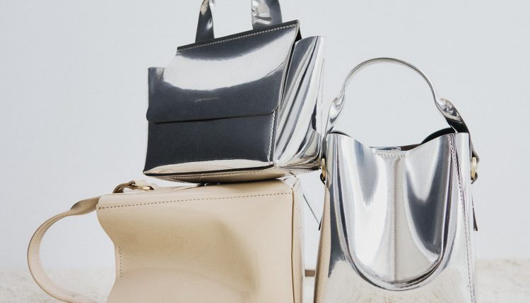 مجموعة Adolfo Dominguez لربيع وصيف 2026 تجسد التميز