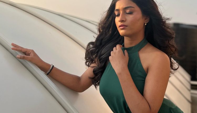 مانيا سينغ في دبي