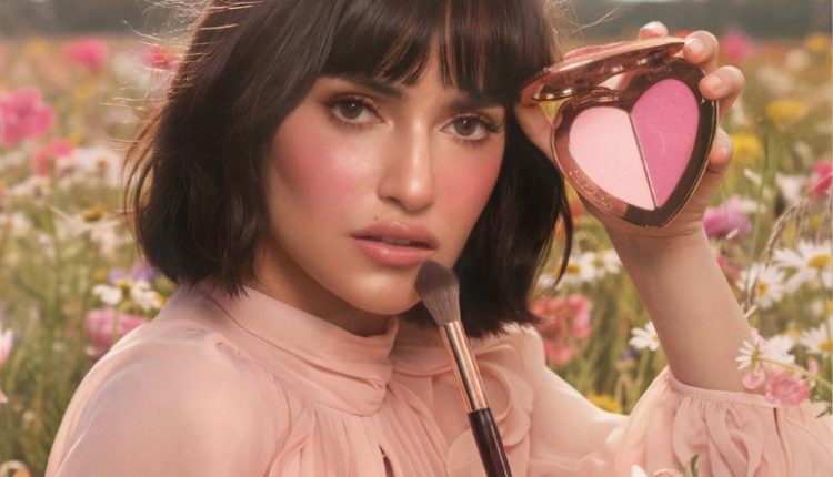 يسر الخالدي الوجه الإعلاني الجديد لـ "شارلوت تلبوري"