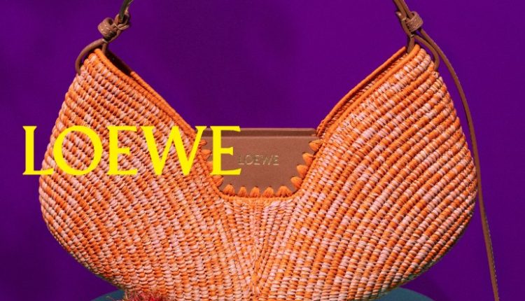 مجموعة LOEWE Paula’s Ibiza 2026 حيوية الصيف والأناقة